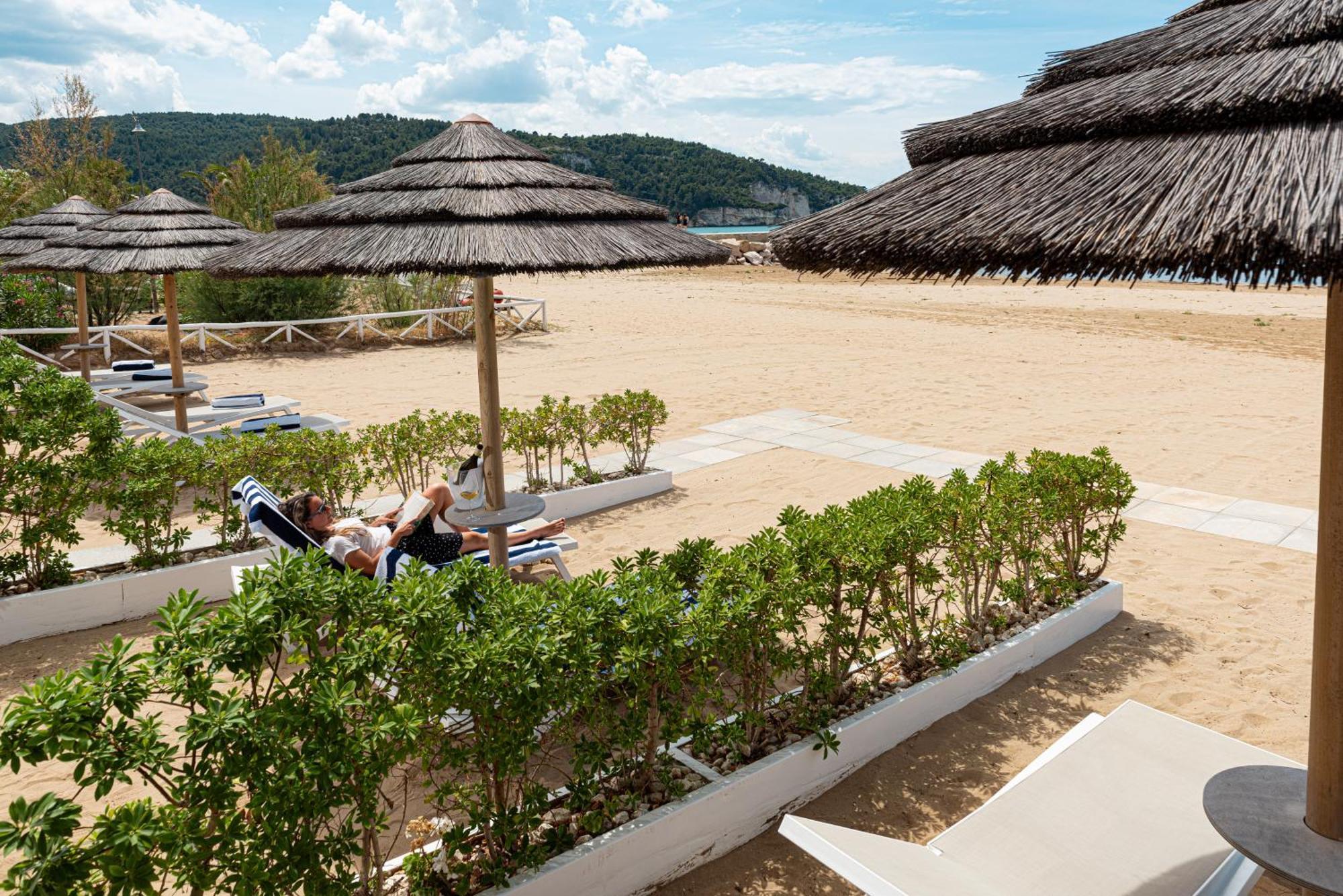 Marina Bay Beach Suites Peschici Dış mekan fotoğraf